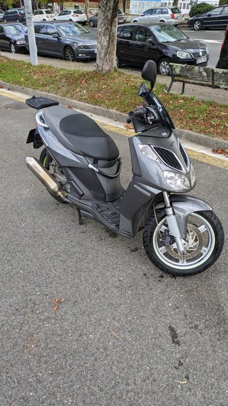 Aprilia SPORTCITY 250cc Scooter Gris