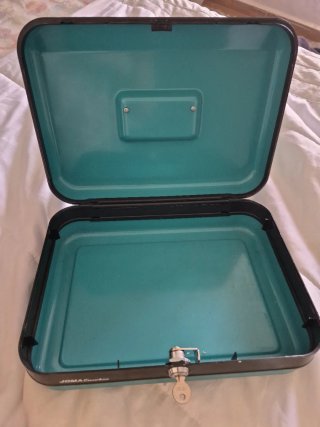 Caja de seguridad Joma con llave