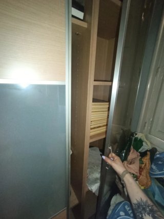 Armario puertas correderas madera y cristal