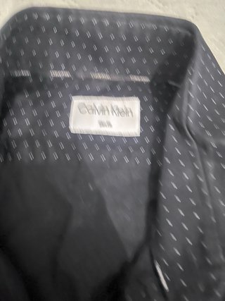 Camisa Calvin Klein Negra con Puntos