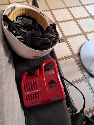 Taladro percutor Milwaukee M18 5.0Ah