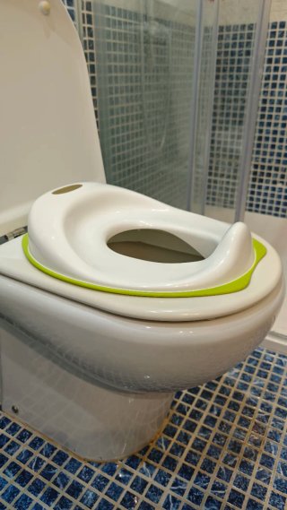 Reductor WC infantil blanco y verde