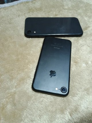 Lote 2 iPhones Negros Son para piezas o arreglar