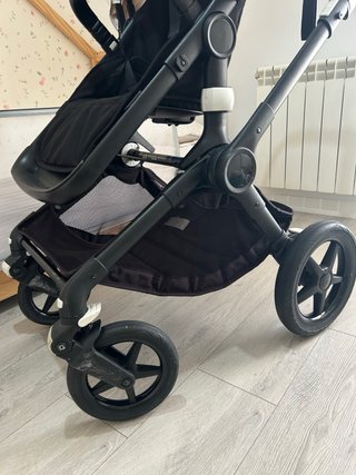 Carrito Bugaboo Fox 2 Negro. Tambie