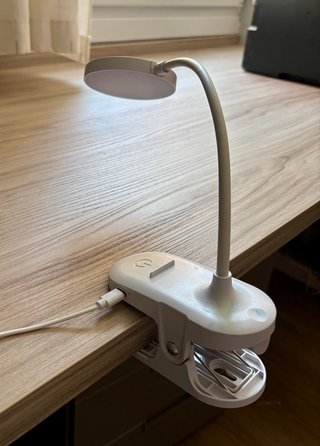 Lámpara LED Pinza USB Recargable