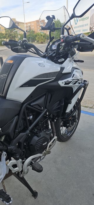 Benelli TRK 502X Blanca
