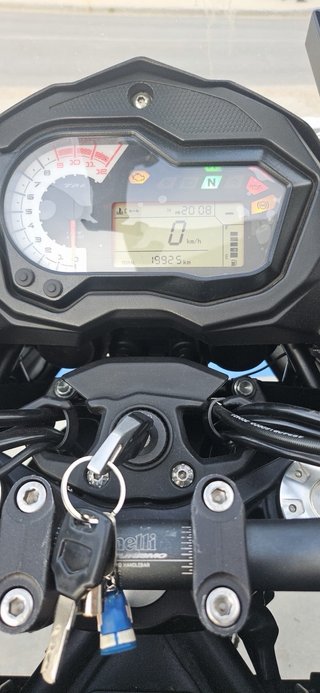 Benelli TRK 502X Blanca