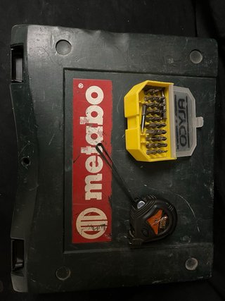 Taladro Metabo AC 30 con Batería y Cargador