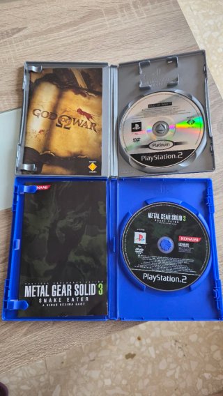 Pacchetto PS2 God of War + Metal Gear Solid 3