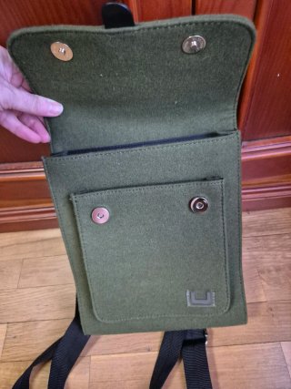 Mochila Adolfo Domínguez Verde