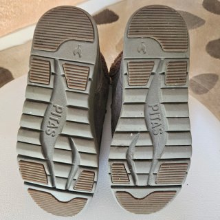 Zapatos de ante grises