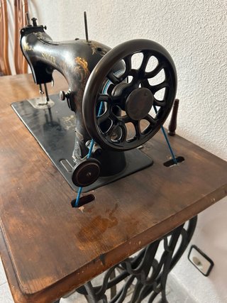 Máquina de coser Singer antigua