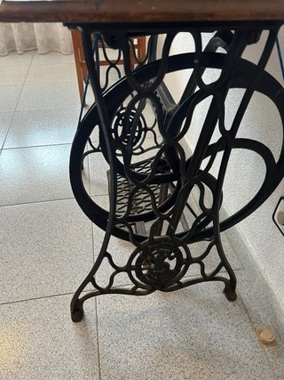 Máquina de coser Singer antigua