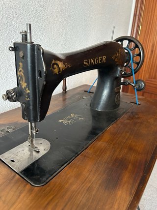 Máquina de coser Singer antigua