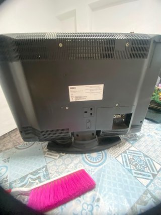 Televisor OKI Negro