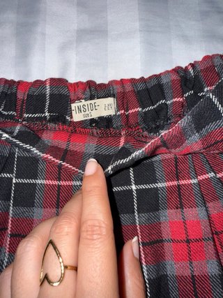 Falda estilo colegiala cuadros ( 2X10€ )