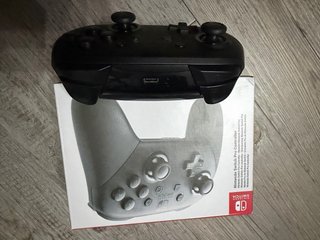 Controller Nintendo Switch Pro originale