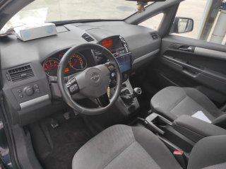 Opel Zafira 2011