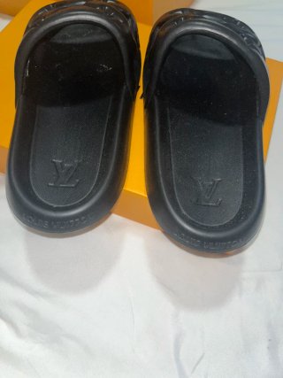 Sandalias Louis Vuitton Monogram Negras