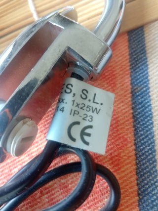 Foco de metal Hipercor