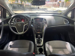 Opel Astra 2013