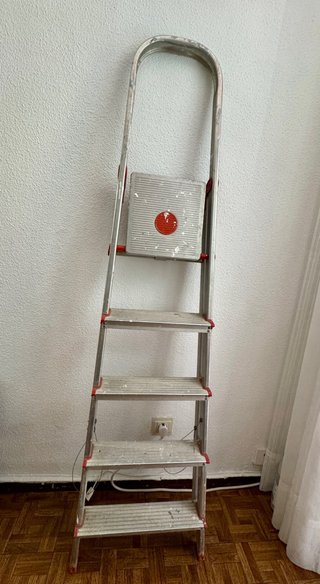 Escalera aluminio 5 peldaños