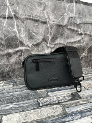 Bolso manos libres de cuero