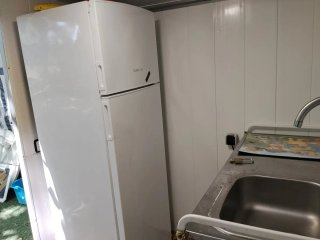Caseta metálica gris
