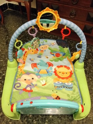 Gimnasio Fisher-Price con piano