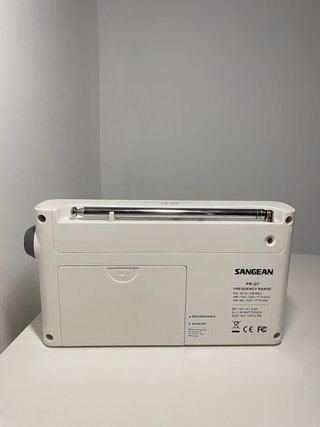 Radio Sangean PR-D7 FM Blanca