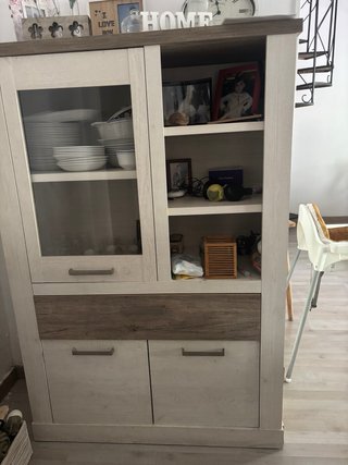 Mueble de comedor completo