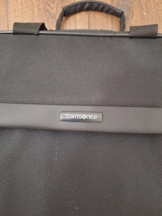 Maletín atache Samsonite con ruedas y asa extensib