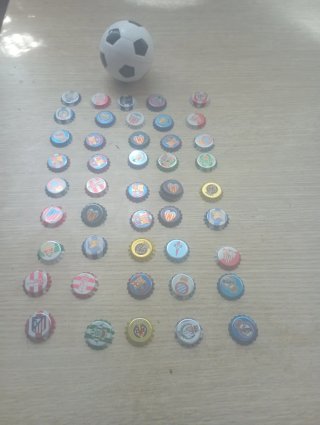 46 Chapas de Fútbol