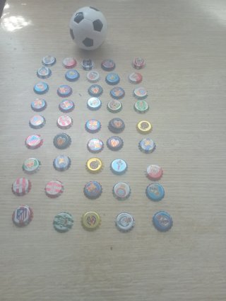 46 Chapas de Fútbol
