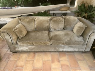 Sofá Chesterfield 3 plazas tela beige
