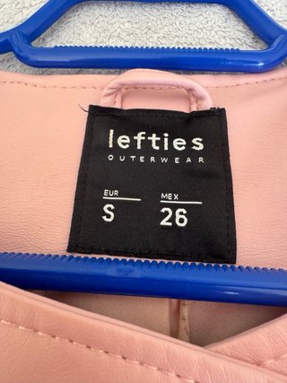 Chaqueta efecto piel rosa Lefties Talla S
