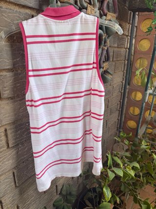 Camiseta sin mangas Lacoste rayas rosa y blanco