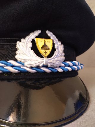 Gorra de plato oficial