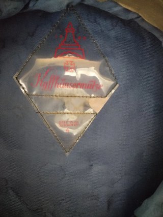 Gorra de plato oficial
