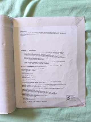 Libro Economía 1° Bachillerato