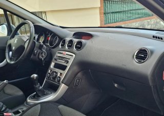 Peugeot 308 2012