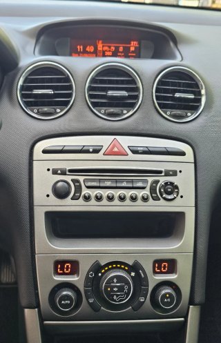 Peugeot 308 2012