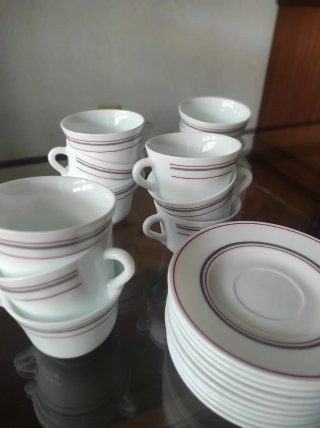 Tazas y Platos de Porcelana