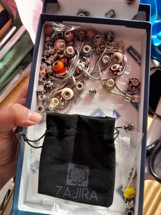 Pulseras y collares estilo Pandora