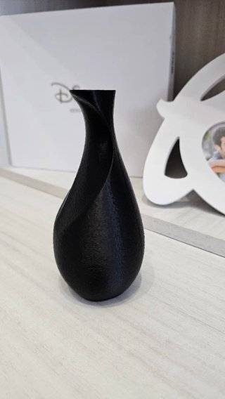 Vaso nero design moderno