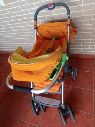 Carro de bebé naranja completo Agatha Ruiz