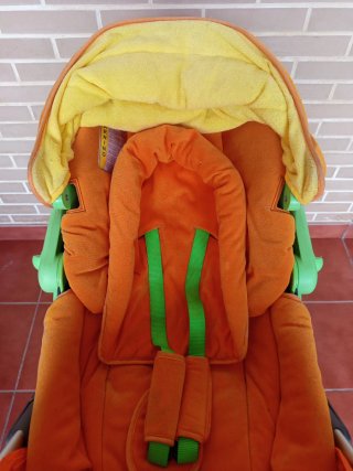 Carro de bebé naranja completo Agatha Ruiz
