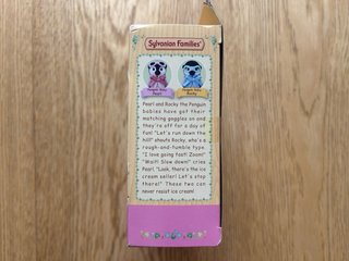 Sylvanian Families Bebés Pingüino Viaje y Juego