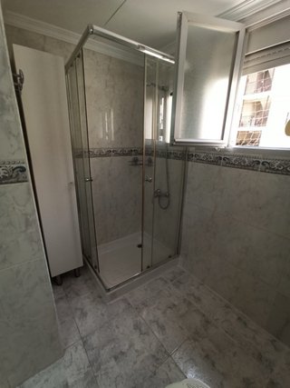 Se busca chica para compartir piso en Pinomontano