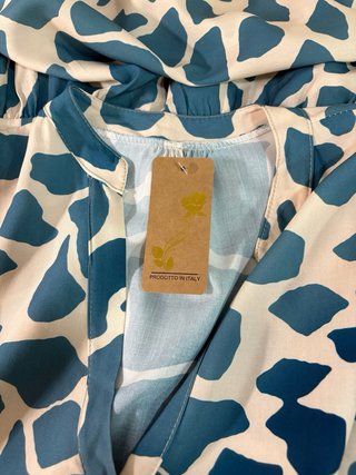 Vestido con etiqueta